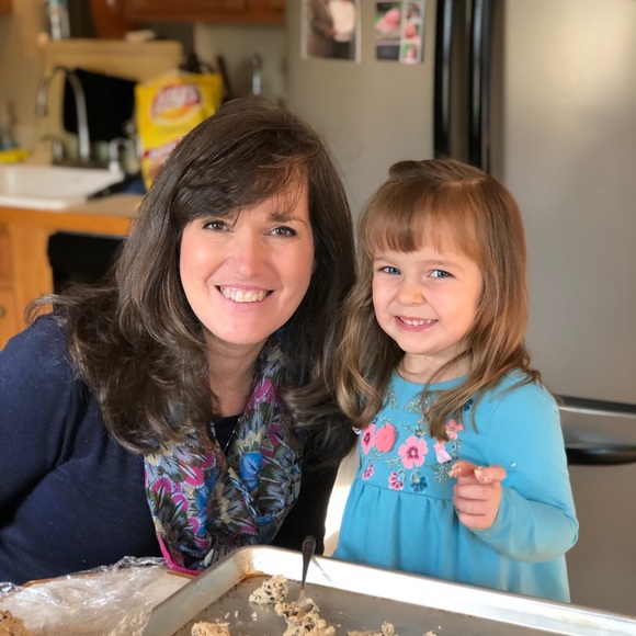 Meet your Posher, Sharon - Picture 1 of 1